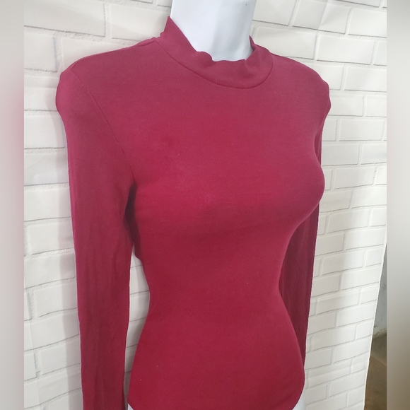 UK2LA Wine Burgundy Open Back Criss Cross Bodysuit - Picture 3 of 8